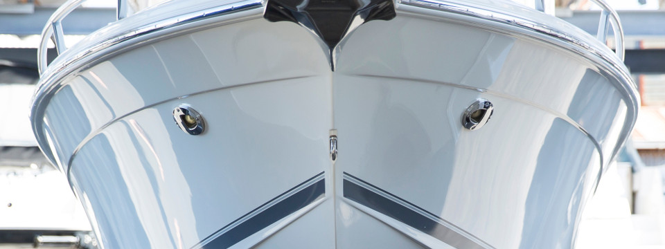 Polissage de bateau à Laval
